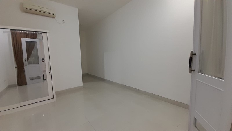 Rumah 2 Lantai di Taman Duren Sawit Jaktim