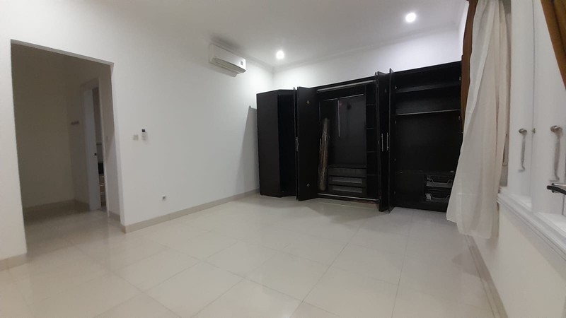 Rumah 2 Lantai di Taman Duren Sawit Jaktim