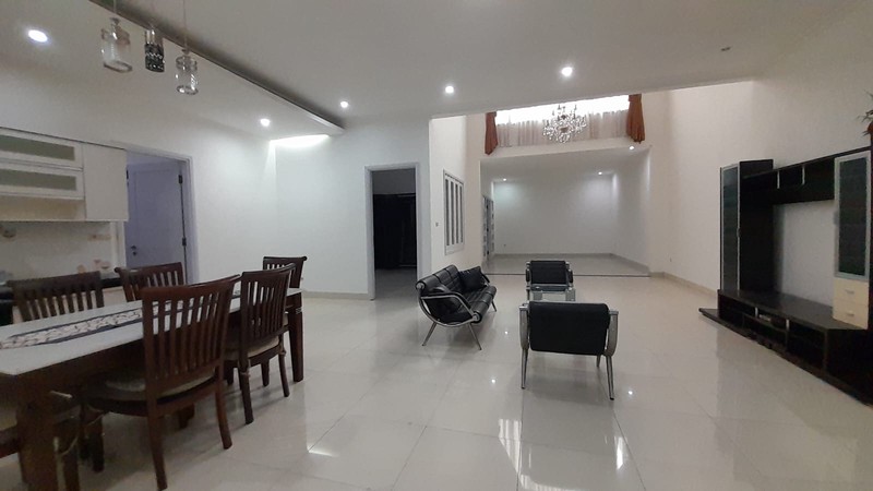 Rumah 2 Lantai di Taman Duren Sawit Jaktim