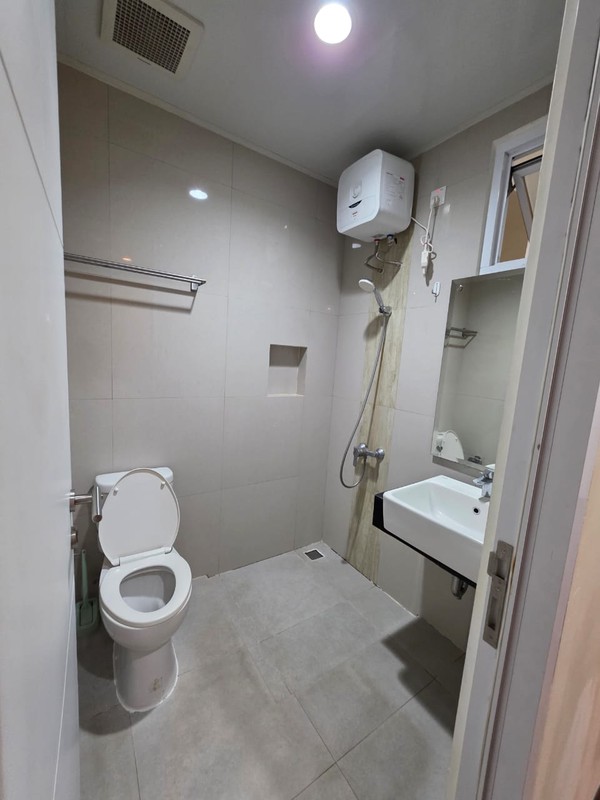 Rumah Cantik 2 lantai  di CBD Frasser Park Citra Gran