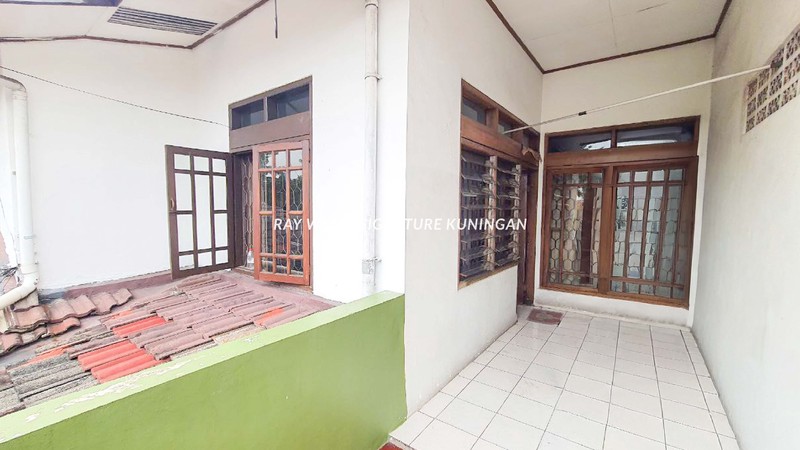 Dijual Rumah 1,5 Lantai Siap Huni di Komp Curug Indah
