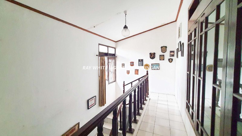 Dijual Rumah 1,5 Lantai Siap Huni di Komp Curug Indah