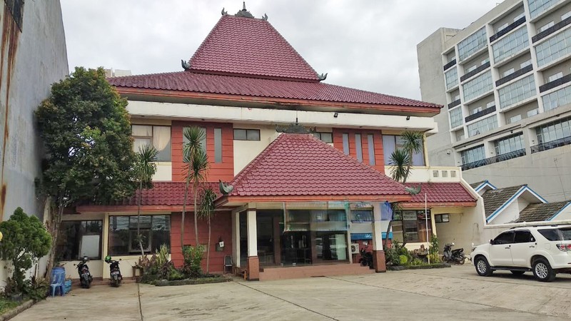 Rumah Hitung Tanah Area Cipete