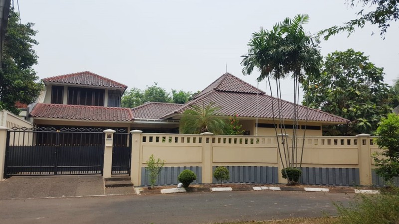 Rumah Luxury di Kawasan Bintaro Sektor 1, Jakarta Selatan