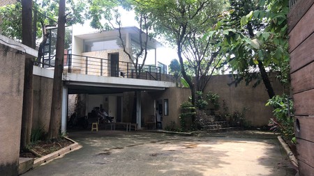 Dijual Rumah Compound di Kemang