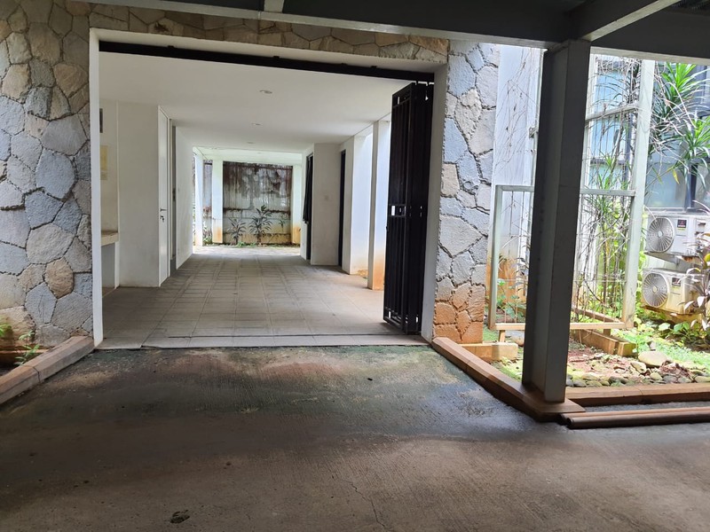 Dijual Rumah Compound di Kemang