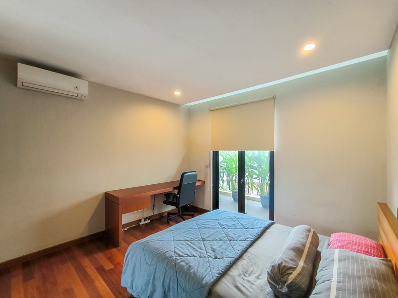 Rumah Mewah Cantik Di Jakarta Selatan Luas 325 m2 Bangunan 450 m2 SHM.