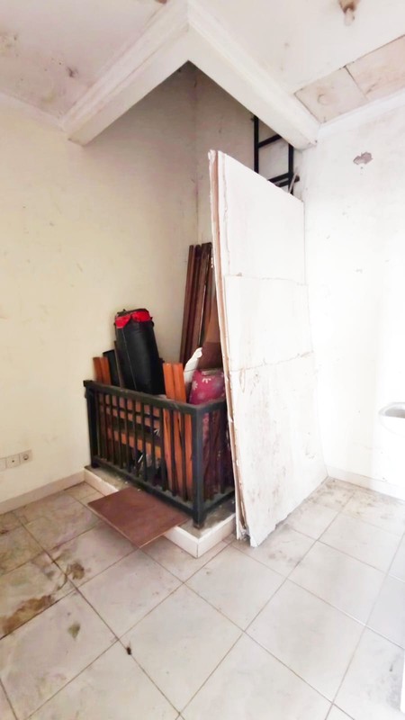 Ruko Depan 2 Lantai Jalan Utama Grand Wisata Tambun Selatan Bekasi