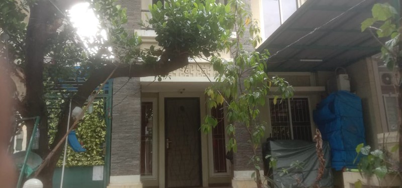 Rumah 2 Lantai Siap Huni dengan Hunian Nyaman dan Asri di Alam Sutra Tangerang