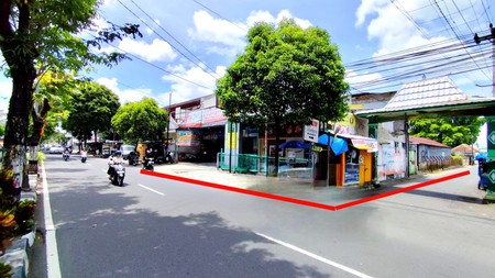 Dijual Rumah Dengan Tanah Yang Luas, 848 Meter Persegi, Berada Dekat Dengan Tugu Jogja, Bumujo, Jetis, Yogyakarta