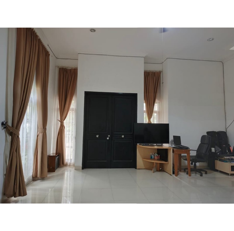 Rumah 2 Lantai Siap Huni dengan Hunian Nyaman dan Asri @Serpong, Tangerang Selatan