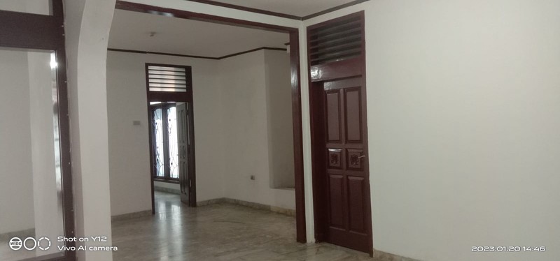 Rumah Siap Huni dengan Hunian Nyaman dan Asri di Rawamangun, Jakarta Timur