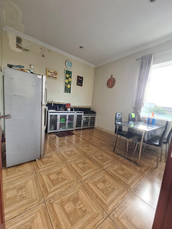 Rumah Kost siap huni 3 Lantai di Kelapa Dua selangkah ke Gading Serpong