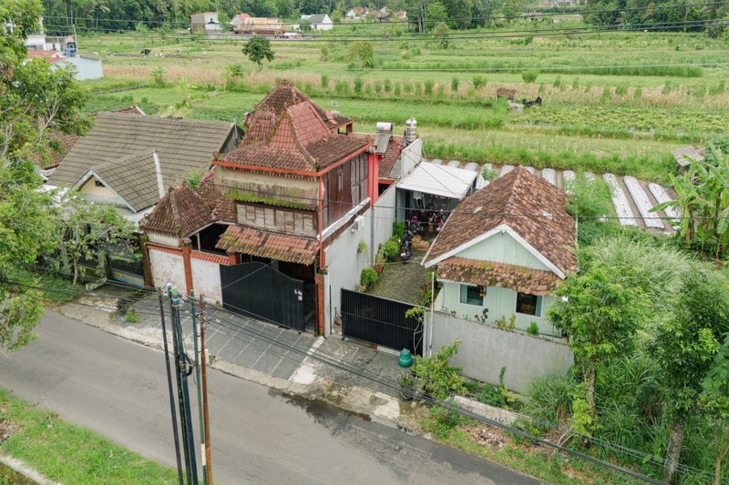 Dijual Villa Kayu Joglo Asli, Nuansa Etnik yang Teduh, Donoharjo, Ngaglik, Sleman