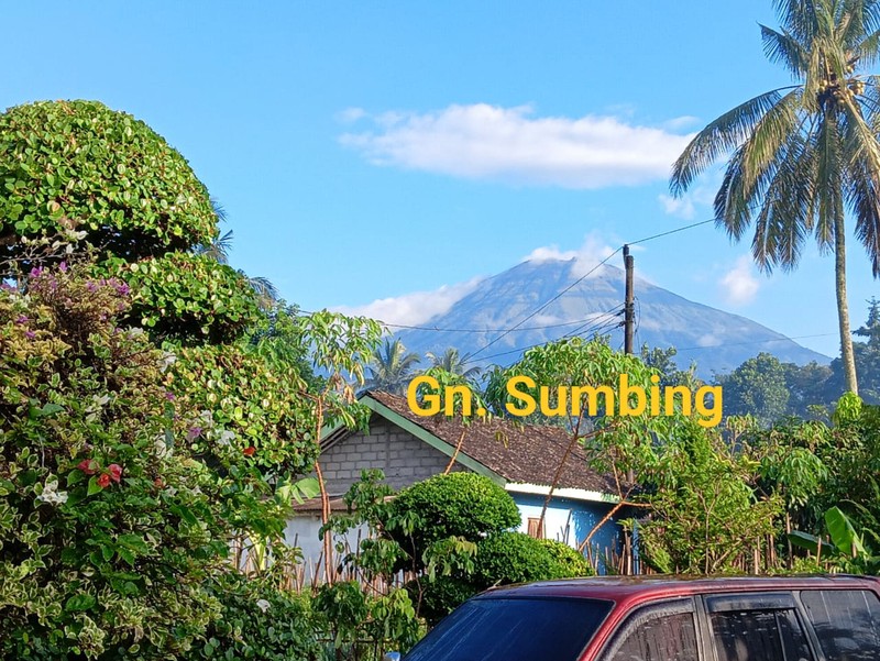 Rumah 842 Meter Persegi Dengan View 5 Gunung Di Kaliangkrik, Magelang