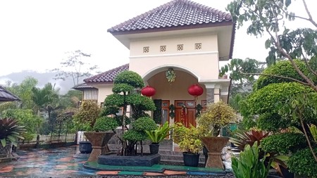 Rumah 842 Meter Persegi Dengan View 5 Gunung Di Kaliangkrik, Magelang