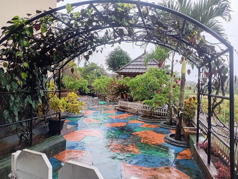 Rumah 842 Meter Persegi Dengan View 5 Gunung Di Kaliangkrik, Magelang