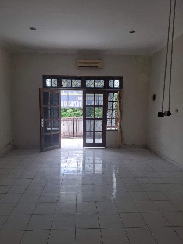 Ruko 2 Lantai Di Ring Road Utara Dekat Dengan Kampus AMIKOM 2 Dan Kantor Pajak Condongcatur, Sleman