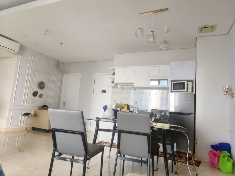 DIJUAL/SEWAKAN APARTEMEN 2BR VOILA  CIPUTRA WORLD SURABAYA BARAT