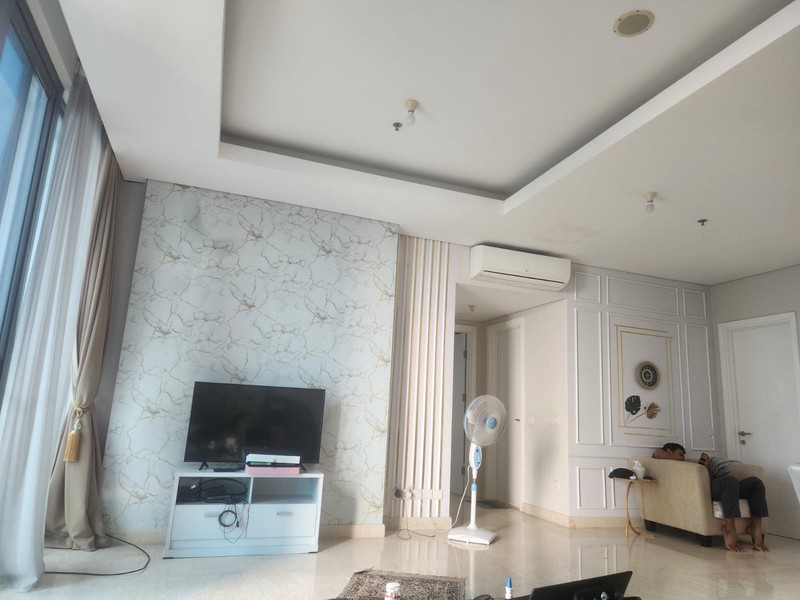 DIJUAL/SEWAKAN APARTEMEN 2BR VOILA  CIPUTRA WORLD SURABAYA BARAT