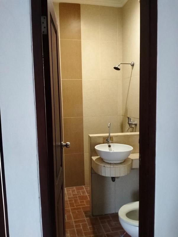 JUAL RUMAH SIAP HUNI VILLA VALENSIA DEKAT MALL PTC