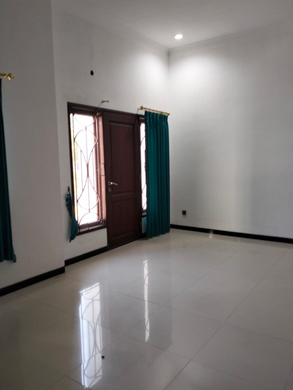 JUAL RUMAH SIAP HUNI VILLA VALENSIA DEKAT MALL PTC