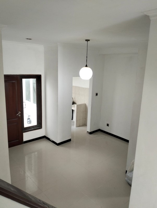 JUAL RUMAH SIAP HUNI VILLA VALENSIA DEKAT MALL PTC