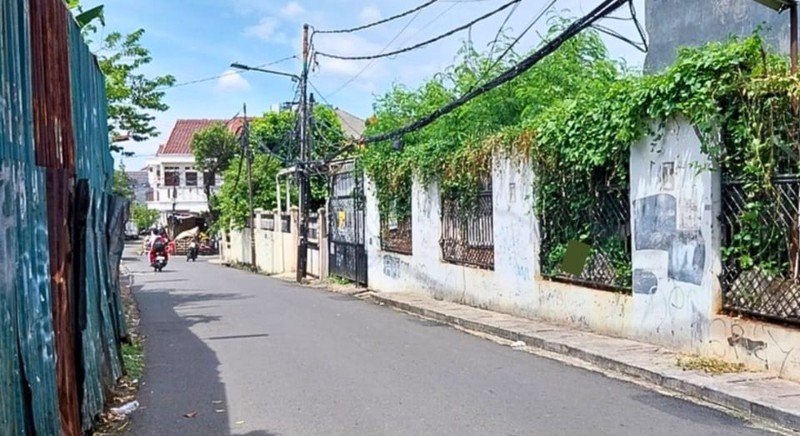 Bangunan satu tingkat, di kedoya duri, kebon jeruk, Jakarta Barat