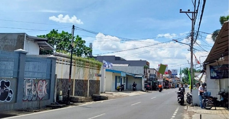 Bangunan satu tingkat, di kedoya duri, kebon jeruk, Jakarta Barat