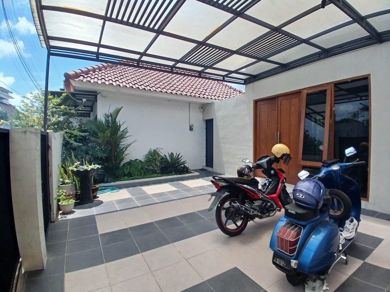 Rumah 2 Lantai Di Soragan, Kasihan Bantul, 100 Meter Dari Rskia Adinda & Dekat Malioboro
