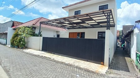 Rumah 2 Lantai Di Soragan, Kasihan Bantul, 100 Meter Dari Rskia Adinda & Dekat Malioboro