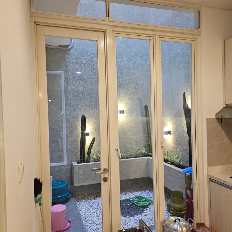  1 Milyar-an Dijual Rumah The Greenlake Citraland Surabaya Barat Dekat Sekolah Binus, Pakuwon Mall, Wisata Bukit Mas