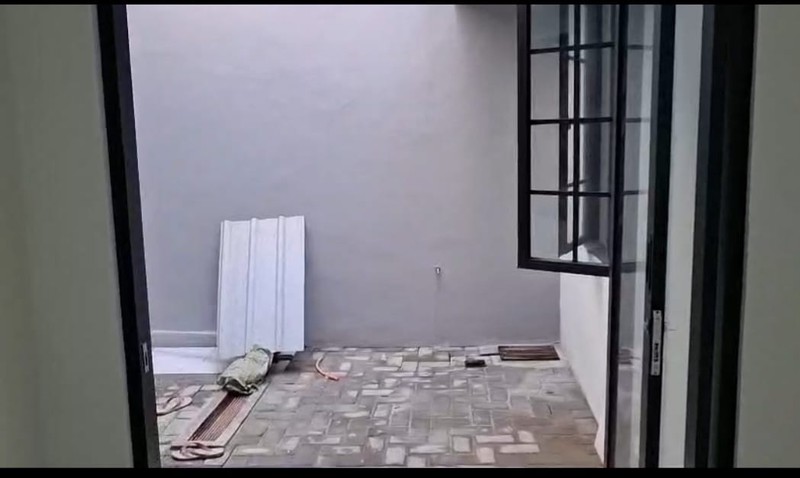 Rumah Brand New, Bagus, Lokasi strategis di Bintaro Sektor 1