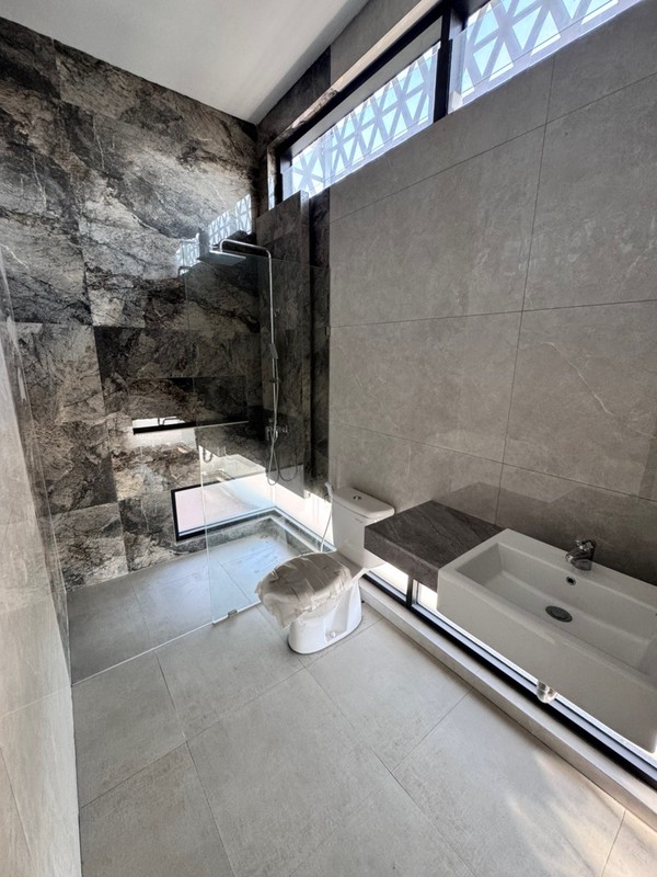 JUAL RUMAH SBY BARAT WISATA BUKIT MAS SIAP HUNI