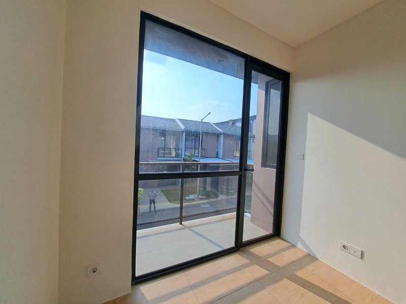 Rumah Modern di Park Serpong, Cluster Legok Cendana