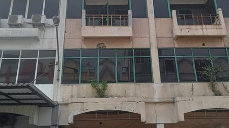 Ruko Disewakan Di Pengampon Square Surabaya