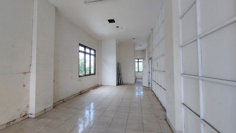 Ruko Gandengan Lokasi Strategis di Ciputat.