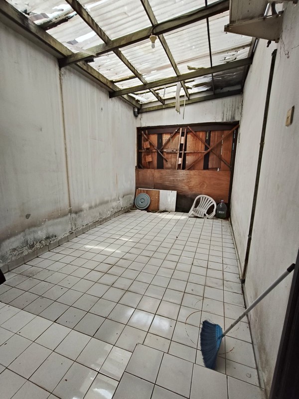 Rumah di Cluster Simpruk - Hunian Luas & Nyaman