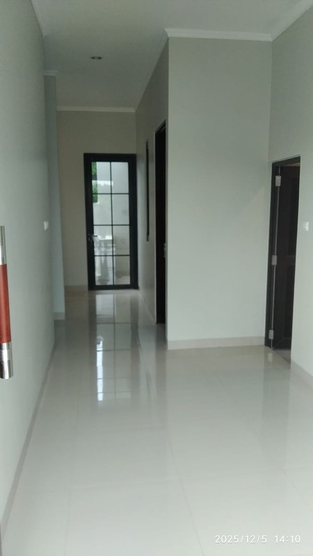 Rumah 2 Lantai Siap Huni dengan Hunian Nyaman dan Asri di Pesanggrahan, Jakarta Selatan