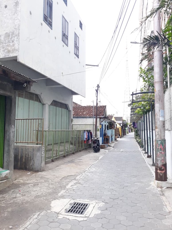 Dijual Ruang Usaha 3 Lantai di Daerah Pakualaman  Yogyakarta.