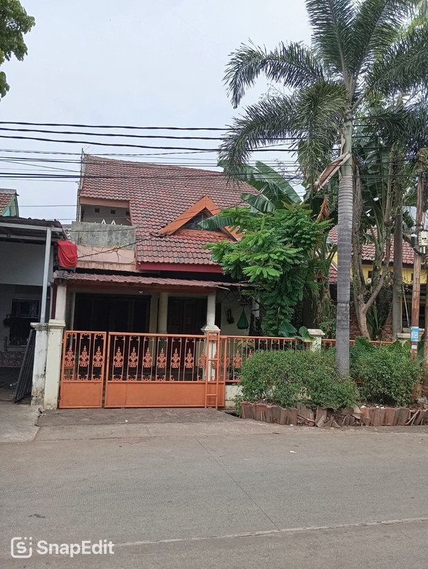 Rumah 2 Lt Strategis Bebas Banjir Pinggir Jalan Dekat Fasilitas Premium Grand Wisata