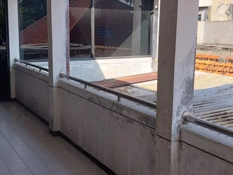 JUAL RUMAH KANTOR DI PUSAT KOTA SURABAYA JL IMAM BONJOL