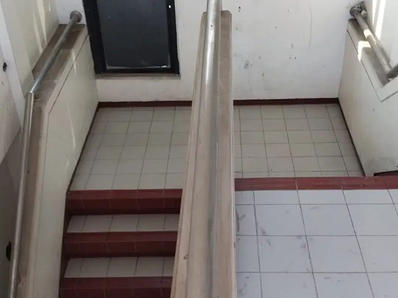 JUAL RUMAH KANTOR DI PUSAT KOTA SURABAYA JL IMAM BONJOL