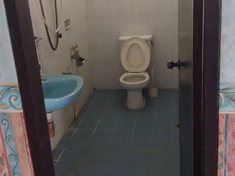 JUAL RUMAH KANTOR DI PUSAT KOTA SURABAYA JL IMAM BONJOL