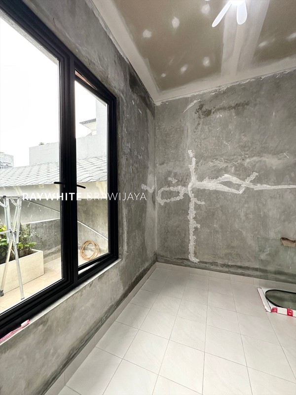 Brand New Rumah Kantor Lokasi Strategis Area Sambas Kebayoran Baru