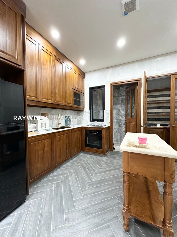 Brand New Rumah Kantor Lokasi Strategis Area Sambas Kebayoran Baru