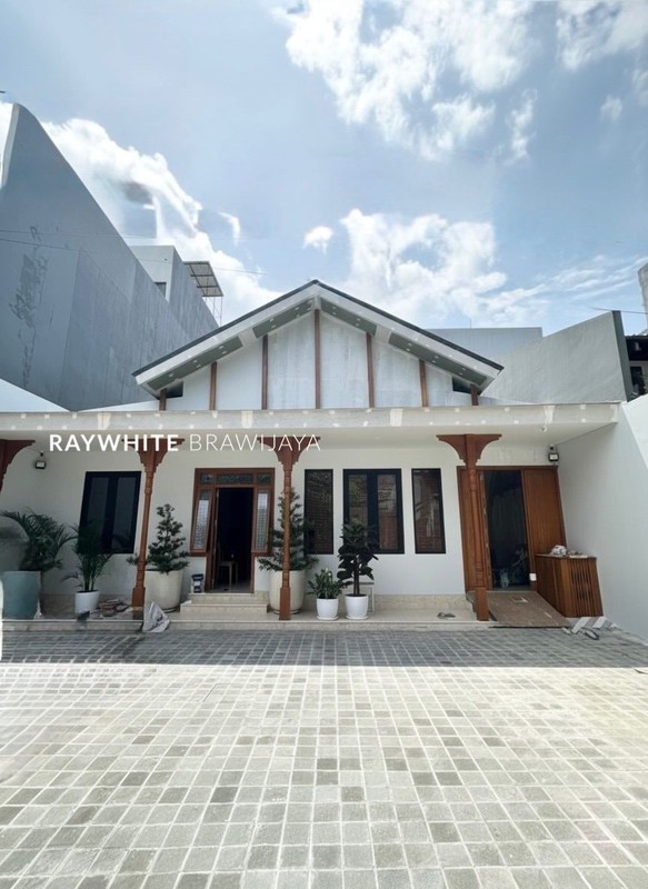 Brand New Rumah Kantor Lokasi Strategis Area Sambas Kebayoran Baru