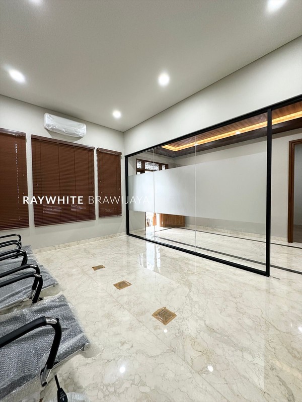 Brand New Rumah Kantor Lokasi Strategis Area Sambas Kebayoran Baru