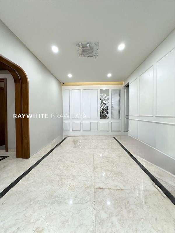 Brand New Rumah Kantor Lokasi Strategis Area Sambas Kebayoran Baru