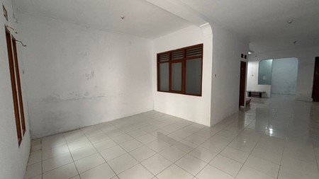 Rumah 1,5 Lantai Disewakan di Tebet Timur Jaksel